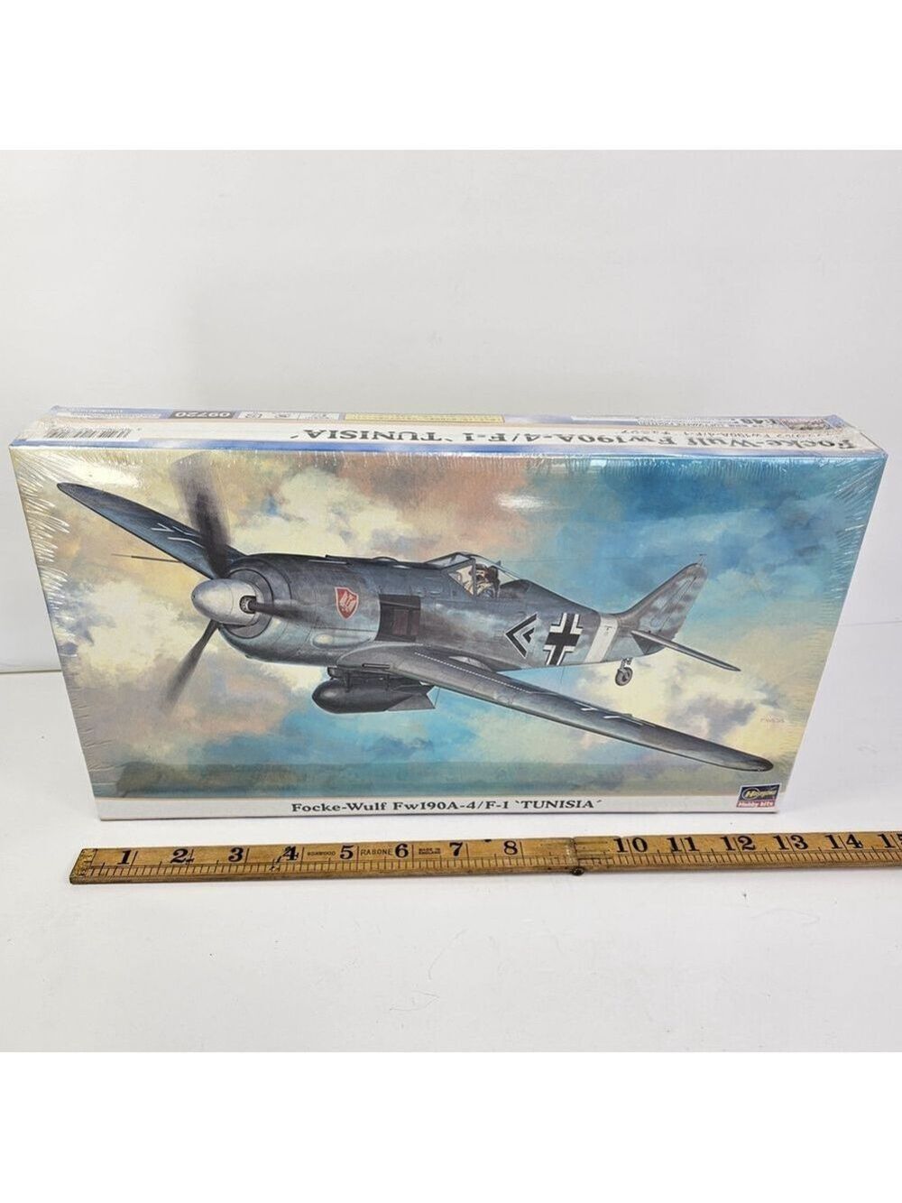SEALED Hasegawa 1/48 Focke-Wulf Fw190A-4/F-1 Tunisia Model Kit 09220 NEW